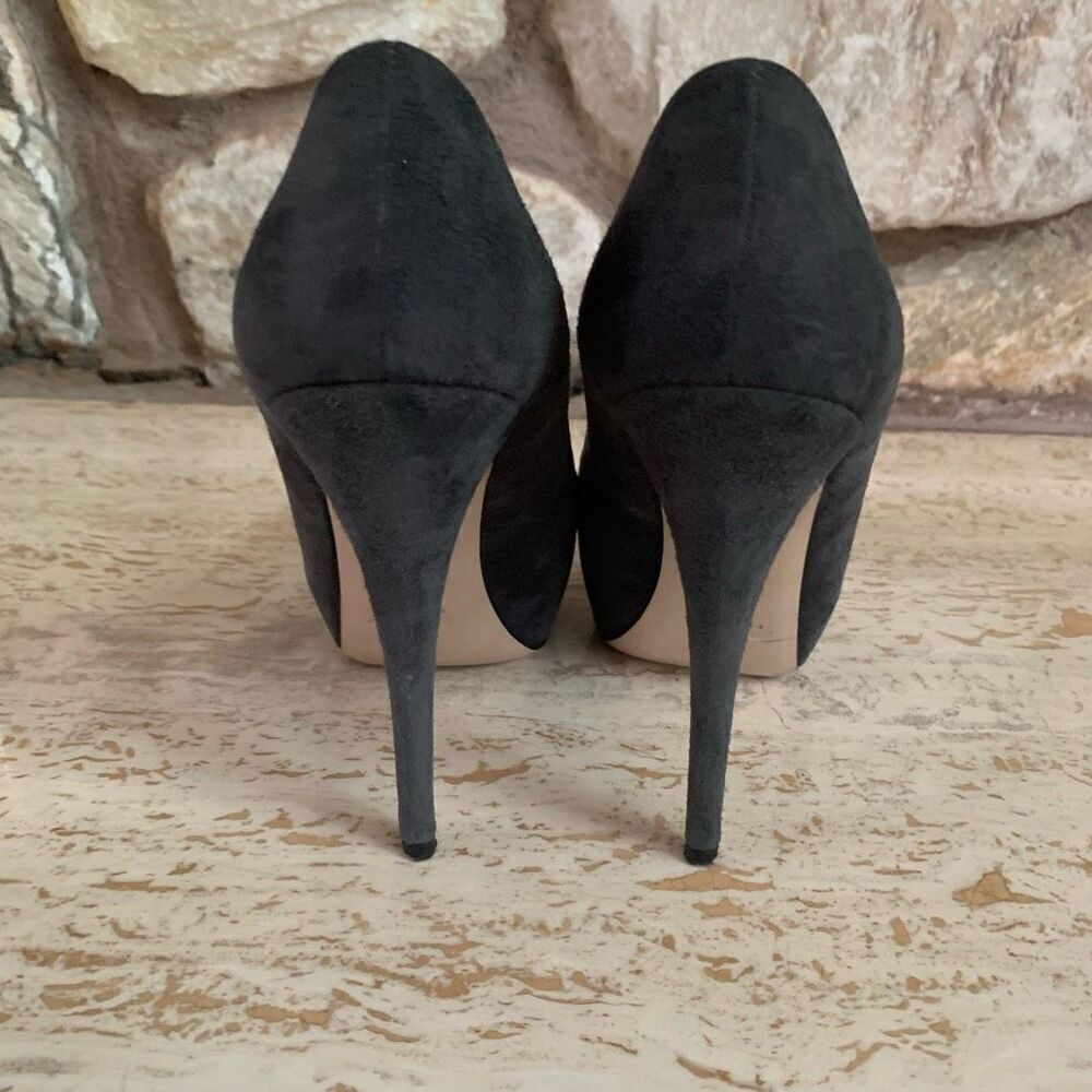 Miu Miu Women’s  Grey suede covered platform pumps size 37.5 - Picture 5 of 13